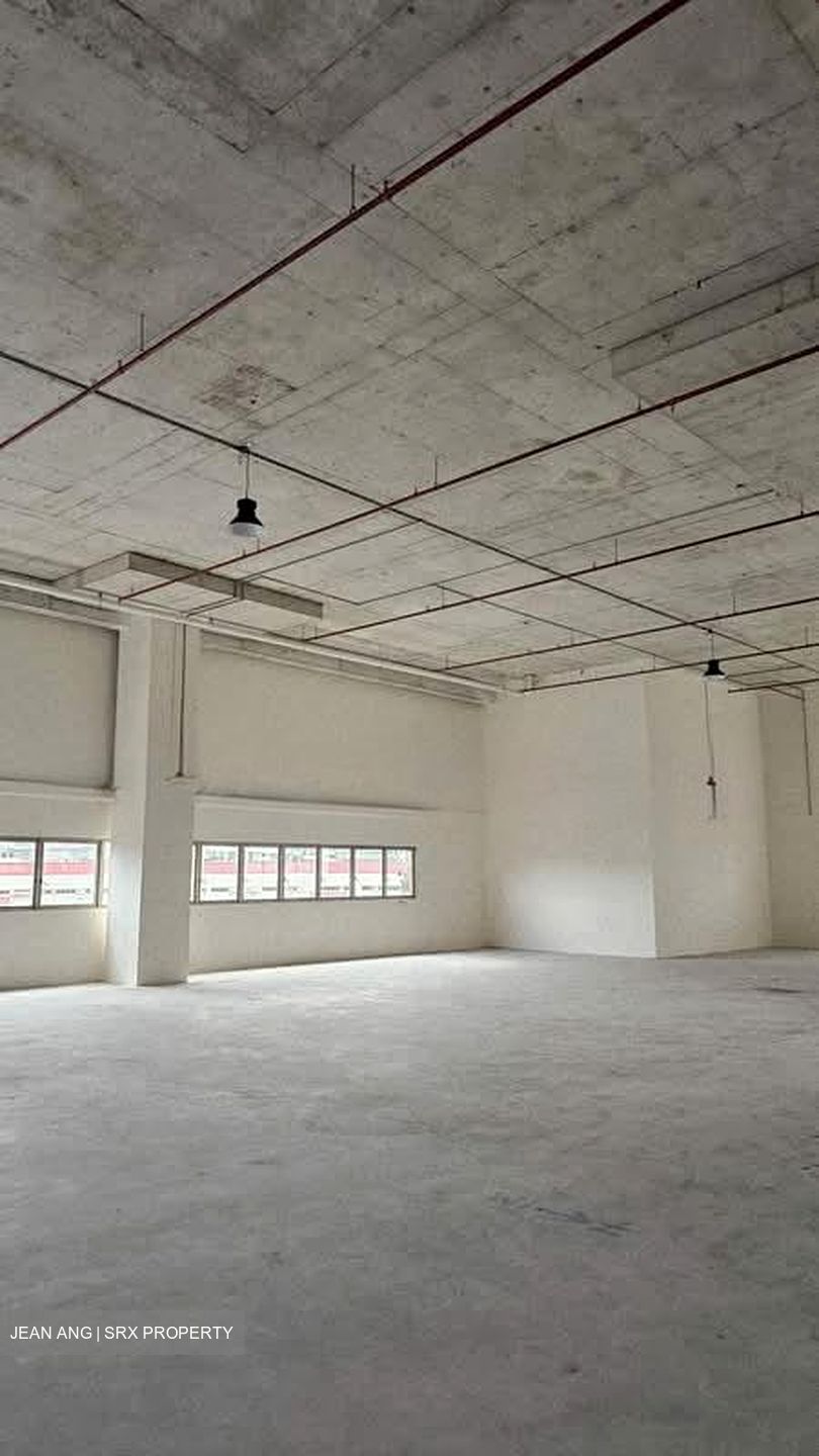 Senoko Way (D27), Factory #540229631